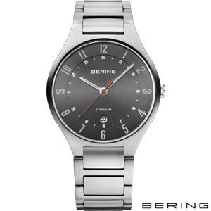 11739-772 Bering Titanium Herenhorloge