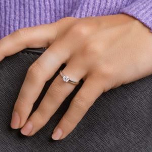 013-20941K Ring Zilver met zirkonia