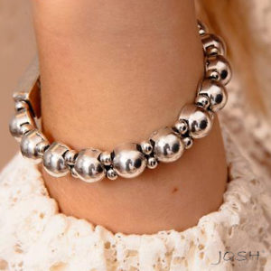 4562 Josh armband