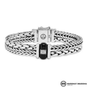105 Buddha to Buddha Barbara/George Onyx armband