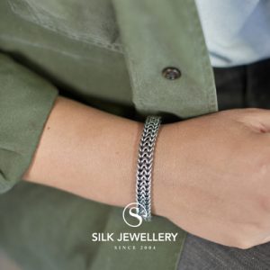 143 Silk armband