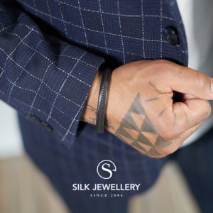 155BLK Silk armband