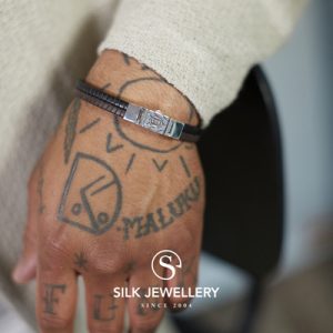 157BBR Silk armband