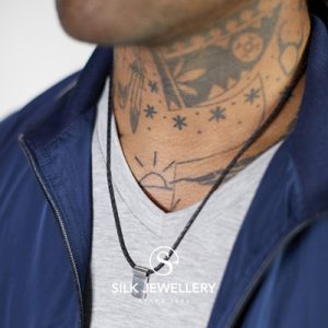 183BLK Silk collier met hanger