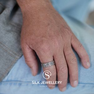 239 Silk ring
