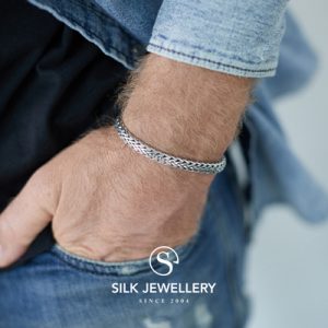 301 Silk armband
