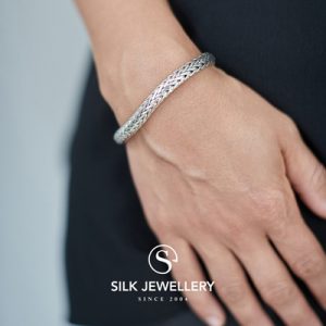 301 Silk armband