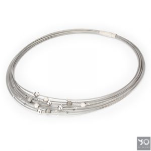 T0888 Rain Black Yo Design Collier