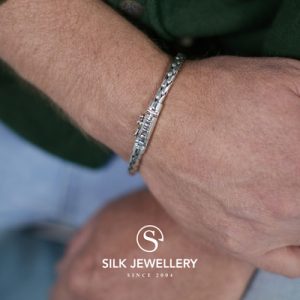 392 Silk armband