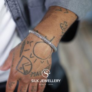422 Silk armband