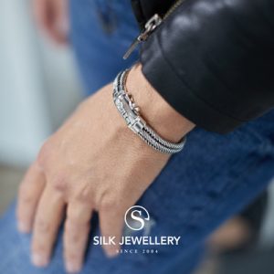 731 Silk armband